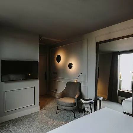 Otel El Moderne 4*