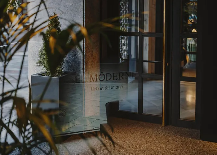 El Moderne Готель