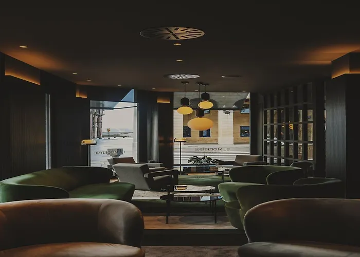 El Moderne Готель 4*